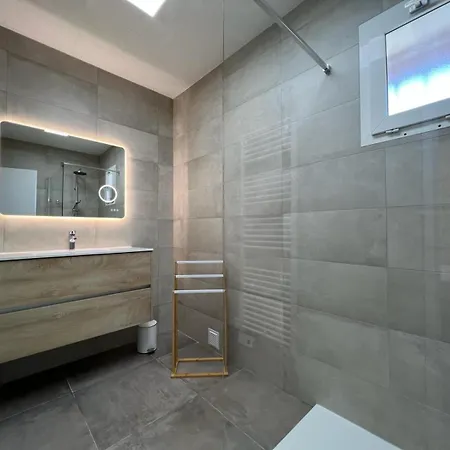 L'or Panoramique 80m2-3 Sant'ambroggio Appartement